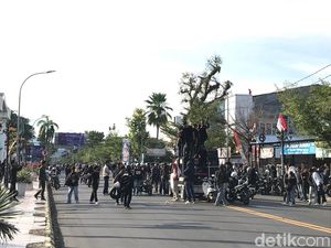 Mahasiswa Demo di Depan Kantor Wali Kota Palopo, Tuntut Usut Kasus Affan