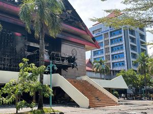 Gedung DPRD Sulsel yang Dibakar Massa Diasuransikan Rp 189 Juta Per Tahun