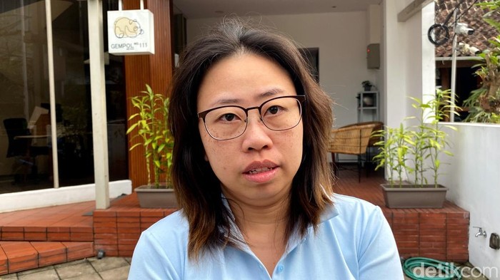 Pengelola salah satu home stay di kawasan Gempol, Fania.