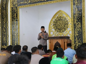 Polres Pacitan dan Paguyuban Ojol SIGAP Gelar Salat Gaib untuk Affan