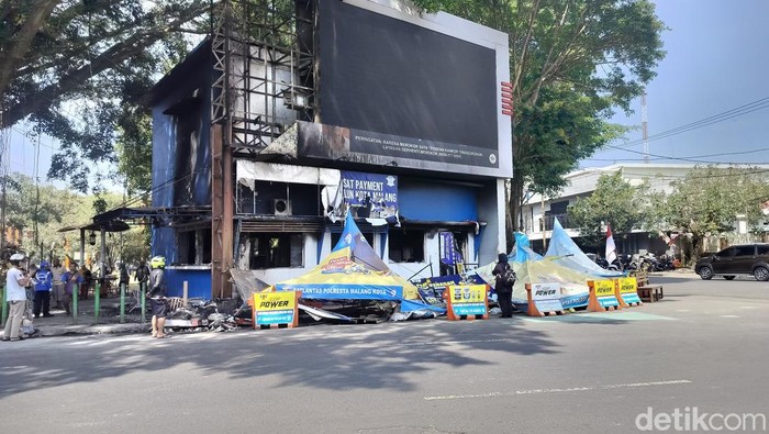 Pos Polisi di Kota Malang jadi sasaran anarkis demo 29 Agustus.