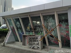 Geram Halte TransJakarta & MRT Dibakar Saat Demo, Warganet: Itu dari Pajak