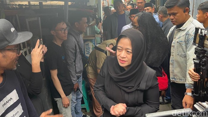Puan Maharani melayat ke rumah duka Affan Kurniawan (Rumondang Naibaho/detikcom)
