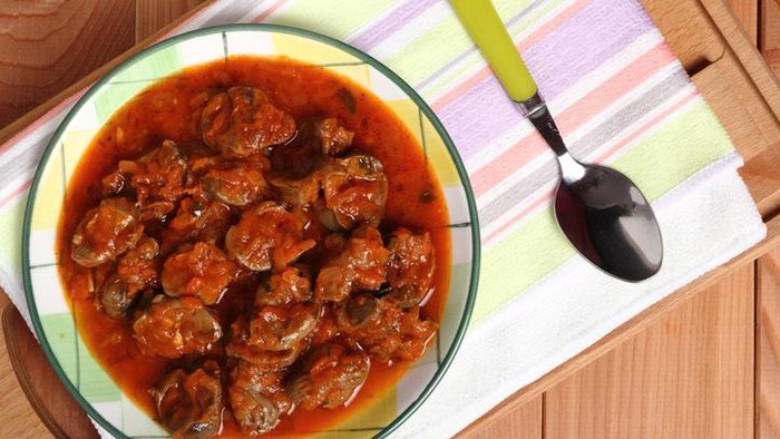 Resep Ampela Masak Tomat yang Asam Gurih untuk Makan Siang