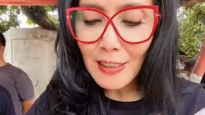 Rieke Diah Pitaloka Suka Kulineran, Makan Bakso dan Pecel Lele
