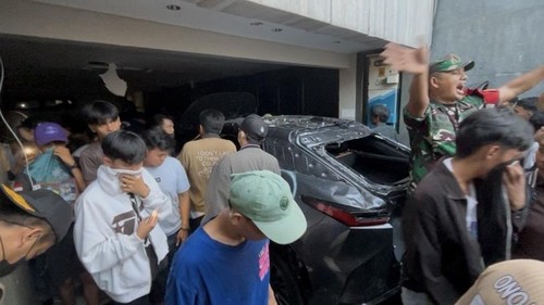 Rumah Sahroni di Kebon Bawang, Tanjung Priok dijarah massa, Sabtu (30/8/2025).