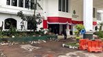 Potret Pilu Bandung yang Acak-acakan Usai Kerusuhan Massa