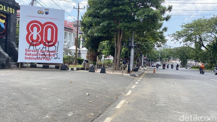 Suasana Polda Jateng di Semarang usai demo Jumat (29/8/2025). Foto diambil Sabtu (30/8).