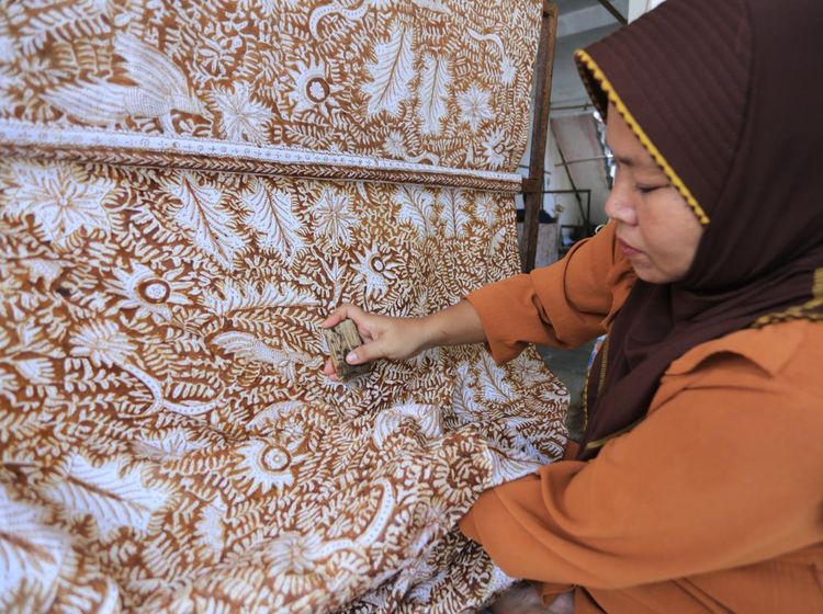 Teknik Complongan, Warisan Batik Indramayu yang Unik dan Bernilai Tinggi