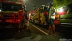 Tol Lumpuh, Sopir Istirahat Keluar Mobil
