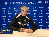 Garnacho Resmi Berseragam Chelsea, Ngaku Bahagia Gabung di Tim Juara Dunia