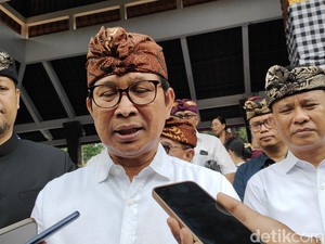 Adi Arnawa Siapkan Beasiswa S1 untuk Ratusan Warga Badung Mulai 2026