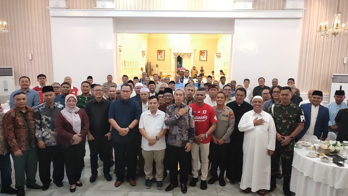 Forkompimda Bogor bersama tokoh masyarakat (Herianto/detikcom)