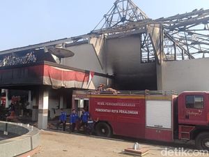 Menteri PU Sebut Kerusakan Fasum Rp 1,2 T Saat Demo Ricuh Mayoritas Gedung DPRD