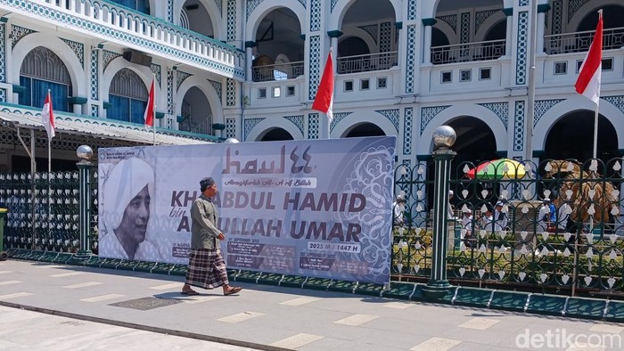 Haul ke-44 KH Abdul Hamid Pasuruan