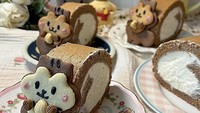 Roll cake rasa kopi berbentuk tupai dengan krim vanila chantilly ini tampak memesona. Cake ini merupakan karya pinkastrogrill yang dibuat dari dapur rumah. Foto: Boredpanda