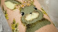 Roll cake cantik dengan motif kelinci ini buatan AccordingDish3728. Saking indahnya, sang pemilik kue tak tega ketika roll cake itu harus dipotong untuk pertama kalinya. Foto: Boredpanda