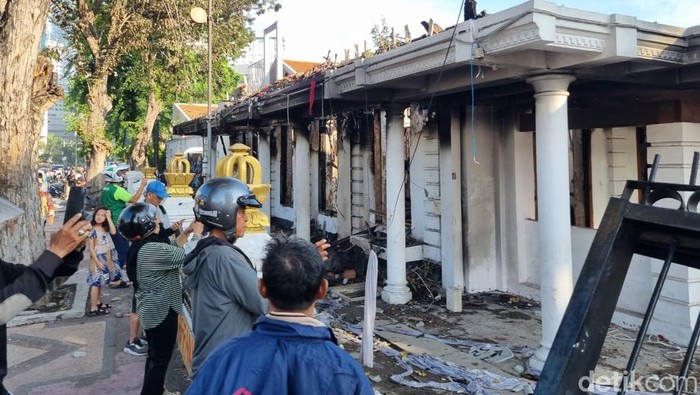 Gedung Grahadi setelah Terbakar pada Aksi 30 Agustus 2025