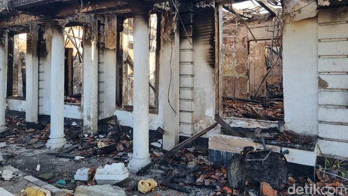 Gedung Grahadi setelah Terbakar pada Aksi 30 Agustus 2025