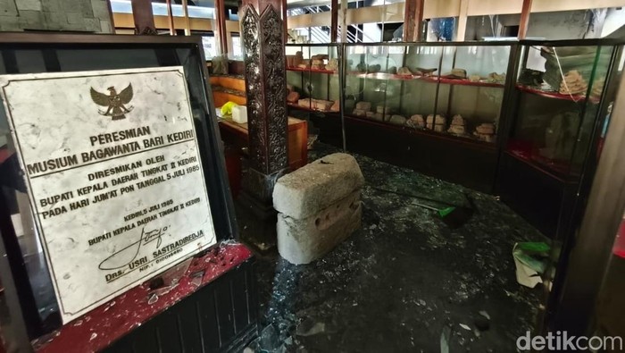 Museum Rusak dan Sejumlah Barang dijarah Massa Aksi