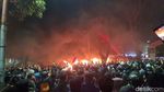 Gedung Negara Grahadi Surabaya Dibakar Massa