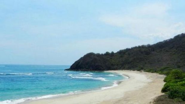 Pantai Ai Manis (Tangkap Layar Sumbawa.go.id)