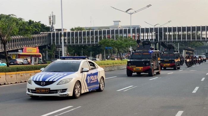 Patroli skala besar yang digelar Polda Metro Jaya (Devi/detikcom)