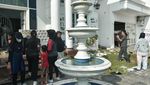 Potret Rumah Uya Kuya Porak Poranda Dijarah Massa