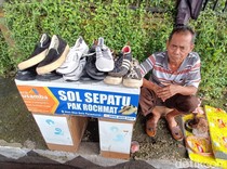 Pilu Tukang Sol Sepatu di Alun-alun Purwokerto Jadi Korban Penjarahan