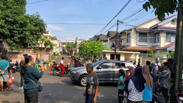 Rumah Menkeu Sri Mulyani Dijaga Aparat TNI.