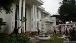 Rumah Mewah Uya Kuya Tinggal Sisa Kerusakan