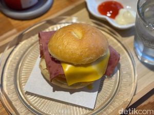 Tersembunyi di Tebet! Ada Karamaki dan Tamago Donat di Sini