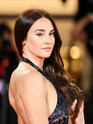 Shailene Woodley Anggun Banget di Venice