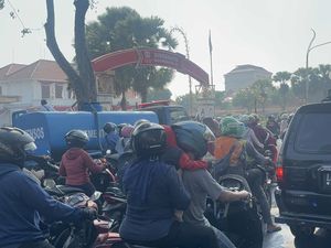 Gedung Grahadi Dibakar, Warga Surabaya: Lebih Parah dari 1998