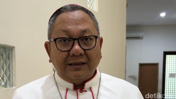 Uskup Surabaya RD Agustinus Tri Budi Utomo atau Romo Didik.