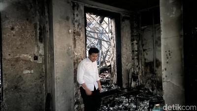 Momen Wagub Emil Meratapi Ruang Kerja di Grahadi Hangus Terbakar
