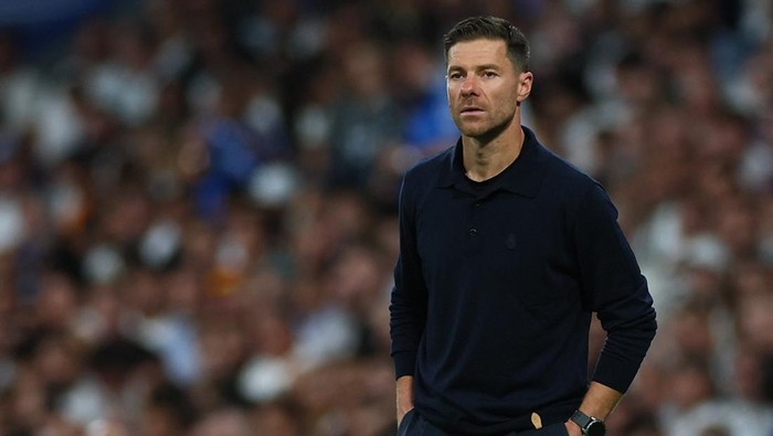 Soccer Football - LaLiga - Real Madrid v RCD Mallorca - Santiago Bernabeu, Madrid, Spain - August 30, 2025 Real Madrid coach Xabi Alonso REUTERS/Isabel Infantes