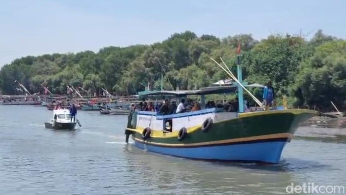 105 orang Madura hadiri Haul KH Abdul Hamid