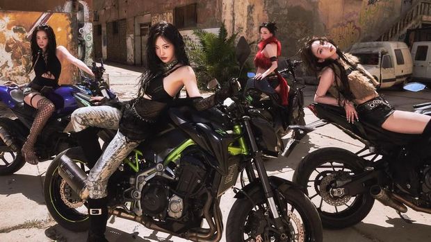 Gaya aespa di teaser foto comeback dikritik terlalu terbuka.