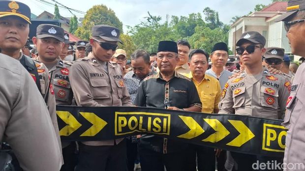 Aksi demonstrasi di Gedung DPRD Tarakan, Kaltara. Senin (1/9/2025).
