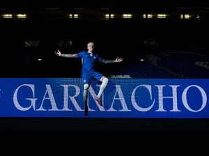 Berseragam Chelsea, Garnacho Pakai Nomor Punggung Ini