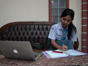 Kisi-kisi dan Contoh Soal TKA Fisika SMA 2025 Lengkap dengan Kunci Jawaban