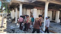 Ia mengajak semua warga saling menjaga lingkungan. Mari kita jaga bersama keluarga terdekat dan lingkungan sekitar agar tetap dalam kondisi yang kondusif. Semoga kita semua selalu dalam lindungan Tuhan YME dan senantiasa sehat wal afiat. Amin Ya Rabbal Alamin, tuturnya. Foto: dok instagram Arumi Bachsin