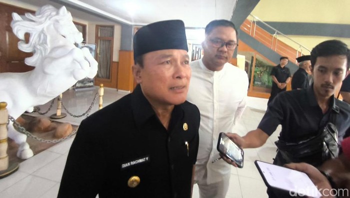 Bupati Kuningan Dian Rachmat Yanuar