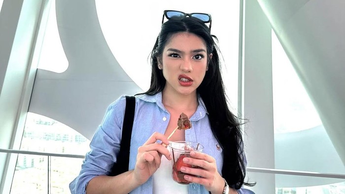 davina karamoy davina karamoy