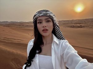Foto Liburannya Aktris Cantik Davina Karamoy di Dubai