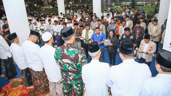 Deklarasi pernyataan sikap kedamain oleh OKP Lintas Agama Jateng di Wisma Perdamaian di Kota Semarang.