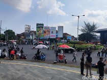 Massa Aksi Jogja Memanggil di Bundaran UGM Mulai Membubarkan Diri