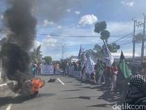 Mahasiswa Demo di Polres-DPRD Parepare Bubar Usai Ditemui Legislator
