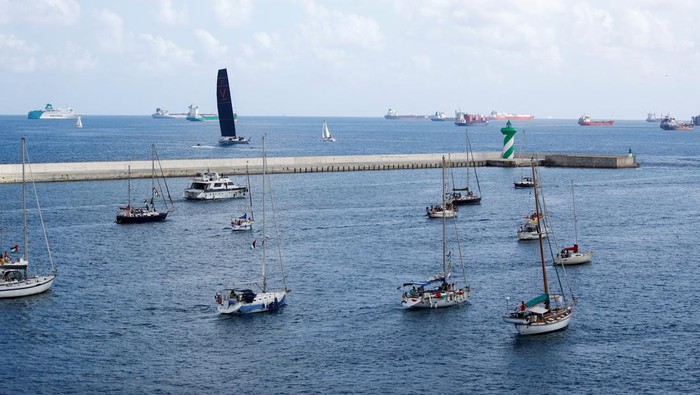 Global Sumud Flotilla, a humanitarian expedition to Gaza, led by activists including Greta Thunberg, departs from the port of Barcelona, Spain August 31, 2025. REUTERS/Bruna Casas